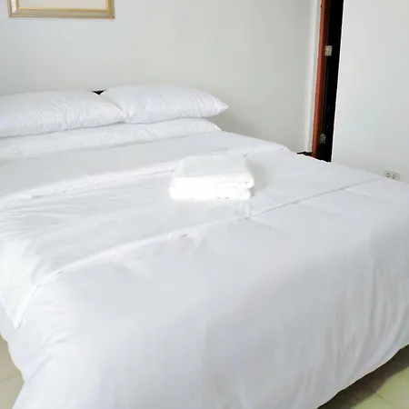 Manhattan Heights Tower-D Staycation In Metro Manila