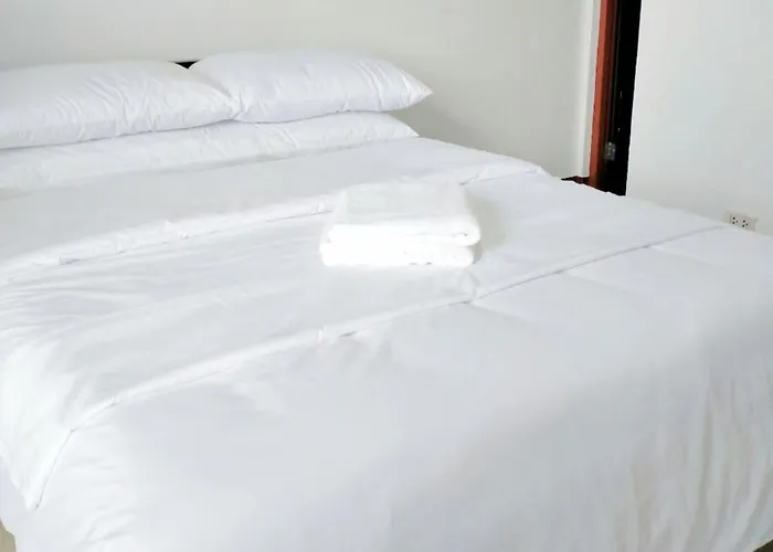Aparthotel Manhattan Heights Tower-d Staycation In Metro Manila