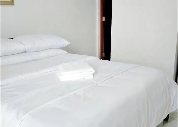 Manhattan Heights Tower-d Staycation In Metro Aparthotel 4*