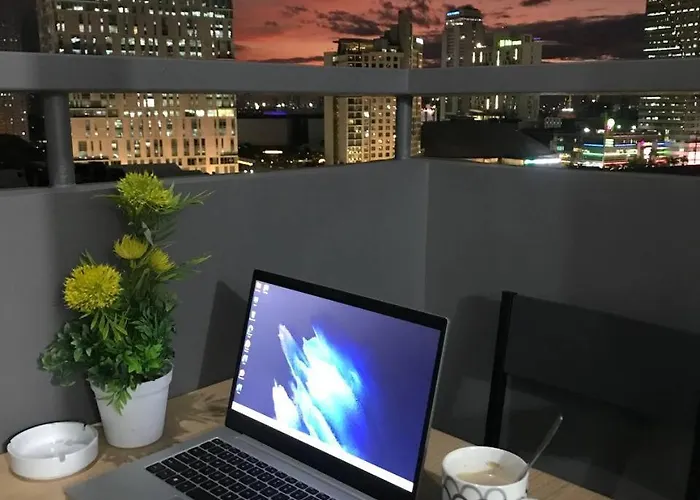 Manhattan Heights Tower-d Staycation In Metro 4* Manila